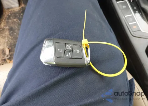 2020 Volkswagen Jetta 1.4T R-Line/1.4T S/1.4T Se из США, поврежденный, VIN 3VWCB7BU2LM063244